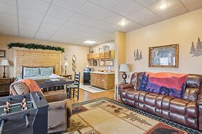 Beautiful Scenery w Hot Tub Pool Arcade