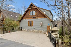 Beautiful Scenery w Hot Tub Pool Arcade