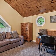 Beautiful Scenery w Hot Tub Pool Arcade