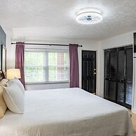 Luxurious Condo Pool Fireplace Hiking