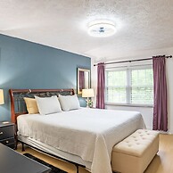 Luxurious Condo Pool Fireplace Hiking