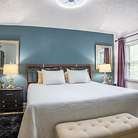 Luxurious Condo Pool Fireplace Hiking