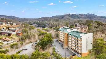 Beautiful New Remodel Pool Golf Condo