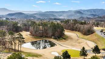 Beautiful New Remodel Pool Golf Condo