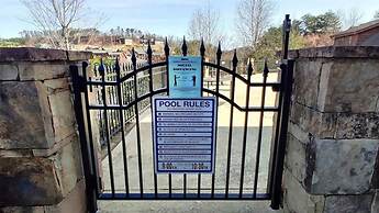 Beautiful New Remodel Pool Golf Condo