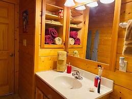 Romantic Honeymoon Cabin in the Smokies