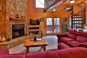 Romantic Honeymoon Cabin in the Smokies