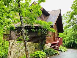 Romantic Honeymoon Cabin in the Smokies