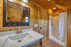 Awe-inspiring Estate w Pool Theater Fire Pit