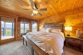 Awe-inspiring Estate w Pool Theater Fire Pit