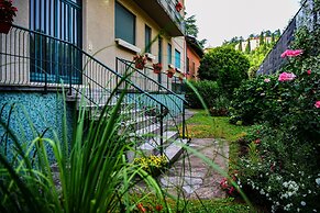 Coral Blue by Wonderful Italy