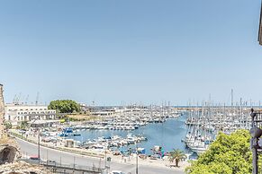 Oretea Apartment with Terrace