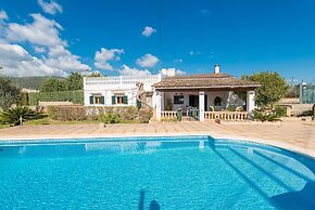 Ca Na Francisca in Lloseta