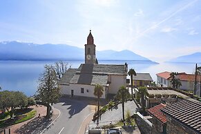 Red View Apartment in Ronco Sopra Ascona Ascona