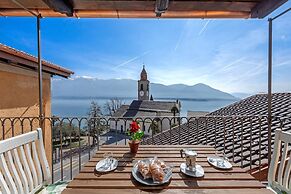 Red View Apartment in Ronco Sopra Ascona Ascona