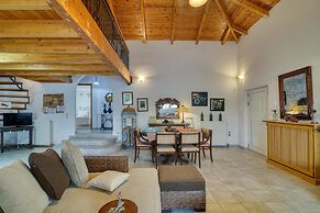 Villa John Dimeon With Private Pool
