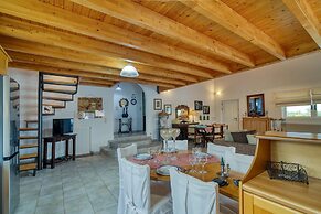 Villa John Dimeon With Private Pool