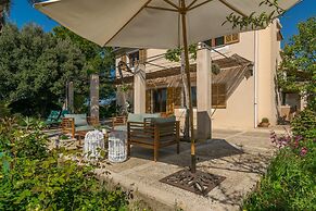 Can Pilos in Inca With 3 Bedrooms and 2 Bathrooms