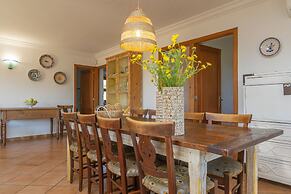 Can Pilos in Inca With 3 Bedrooms and 2 Bathrooms