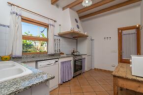 Can Pilos in Inca With 3 Bedrooms and 2 Bathrooms
