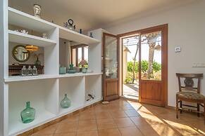 Can Pilos in Inca With 3 Bedrooms and 2 Bathrooms