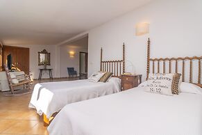 Can Pilos in Inca With 3 Bedrooms and 2 Bathrooms