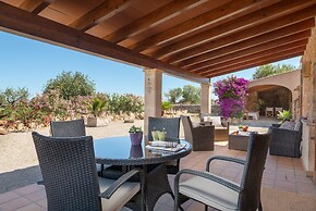 Can Miquel in Santa y