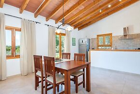 Can Miquel in Santa y