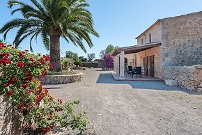 Can Miquel in Santa y