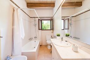 Can Company in Campanet