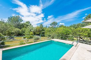 Can Company in Campanet