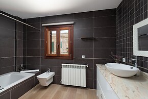 Can Joan Maria in Maria de la Salut