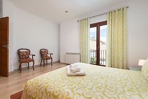 Can Joan Maria in Maria de la Salut