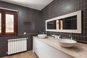 Can Joan Maria in Maria de la Salut