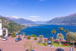 Yellow View Apartment