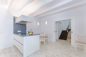 Es Reco in Costitx With 2 Bedrooms and 2 Bathrooms