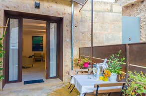 Es Reco in Costitx With 2 Bedrooms and 2 Bathrooms