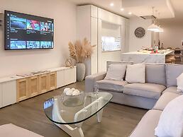 Modern Beautifull Pool And Sea Apt Qawra