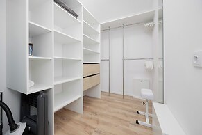 Bielawska Marina Apartment by Renters