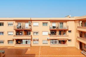 De Ronda in Co n With 1 Bedrooms and 1 Bathrooms