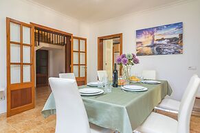 Pomeres 9 in Sa Coma