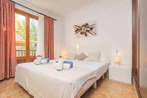 Pomeres 9 in Sa Coma