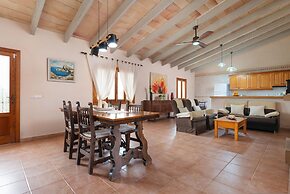 Son Rossinyol in Llub