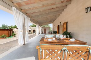 Son Rossinyol in Llub