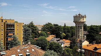 Rovani 14 in Monza With 1 Bedrooms and 1 Bathrooms