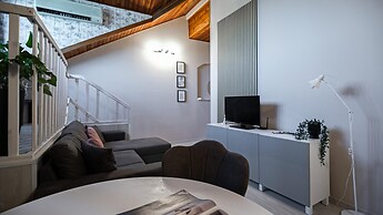 Rovani 14 in Monza With 1 Bedrooms and 1 Bathrooms