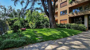 Rovani 14 in Monza With 1 Bedrooms and 1 Bathrooms