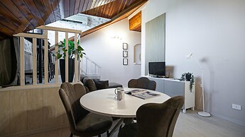 Rovani 14 in Monza With 1 Bedrooms and 1 Bathrooms