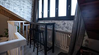 Rovani 14 in Monza With 1 Bedrooms and 1 Bathrooms