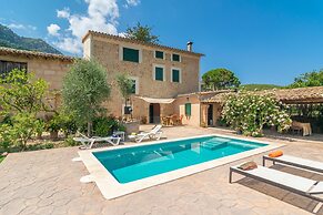Villa Frontera in S Ller